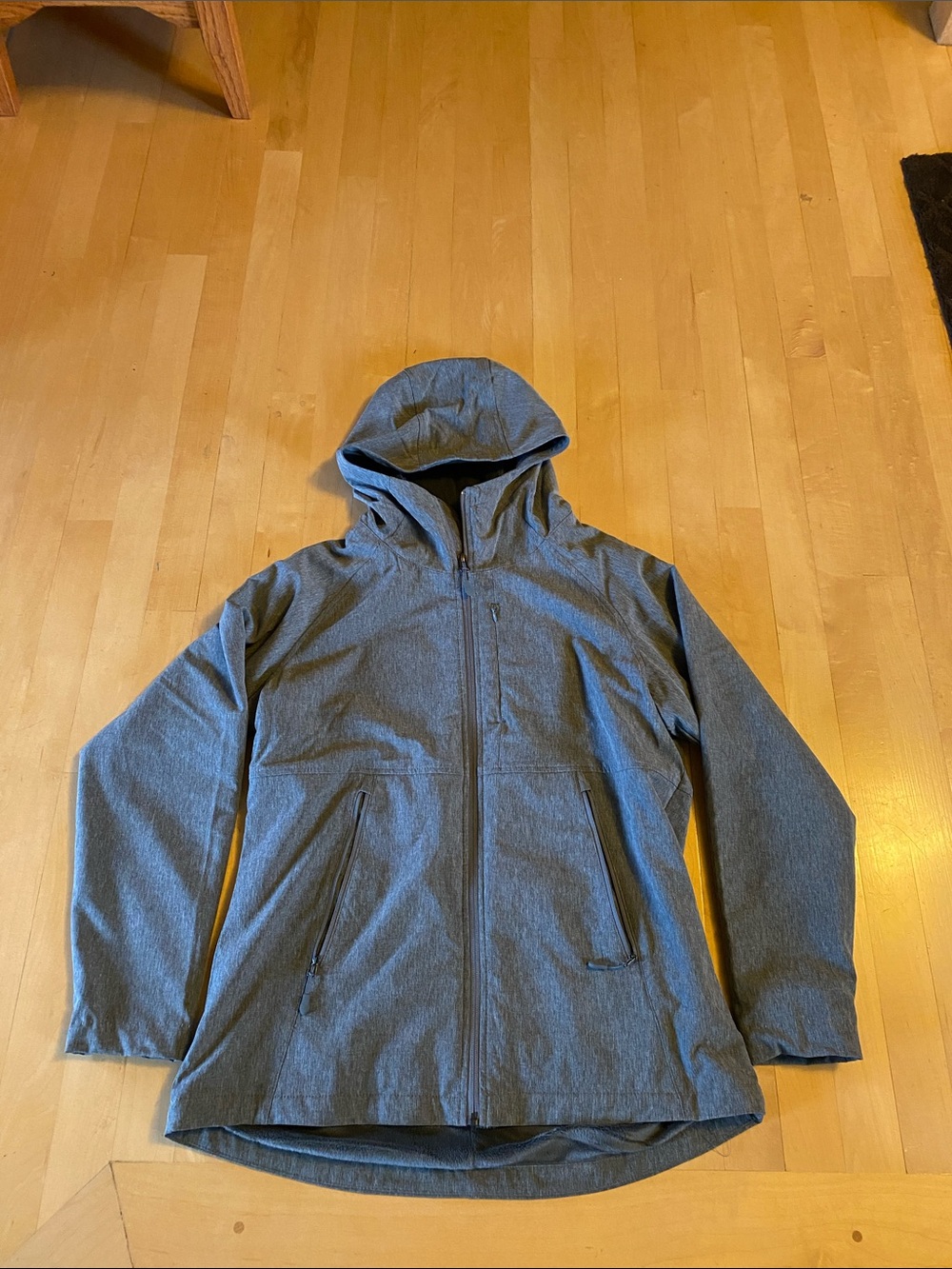 Kirkland Signature Womens Hooded Zip Windbreaker in Gray